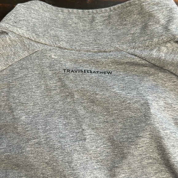 TravisMathew UPGRADED golf long sleeve quarter zip - Picture 4 of 4